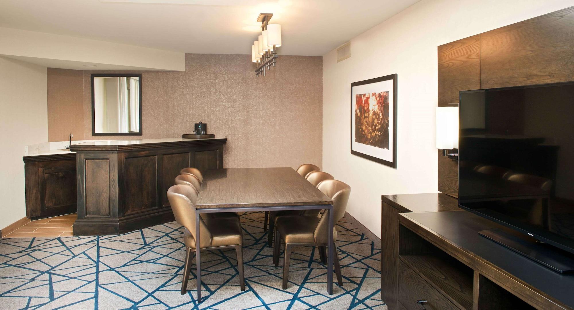 Embassy Suites By Hilton Detroit - Livonia/Novi מראה חיצוני תמונה