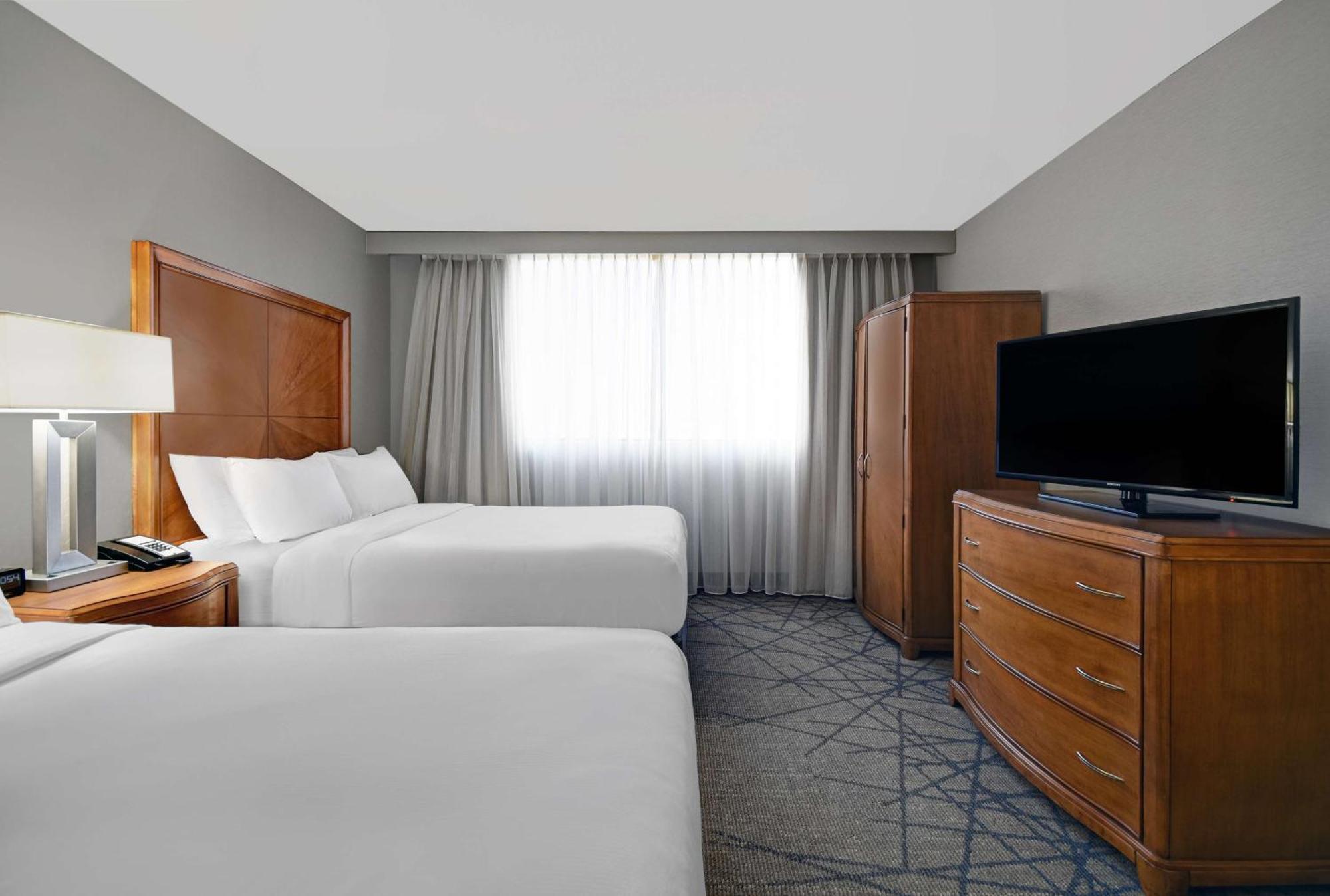 Embassy Suites By Hilton Detroit - Livonia/Novi מראה חיצוני תמונה