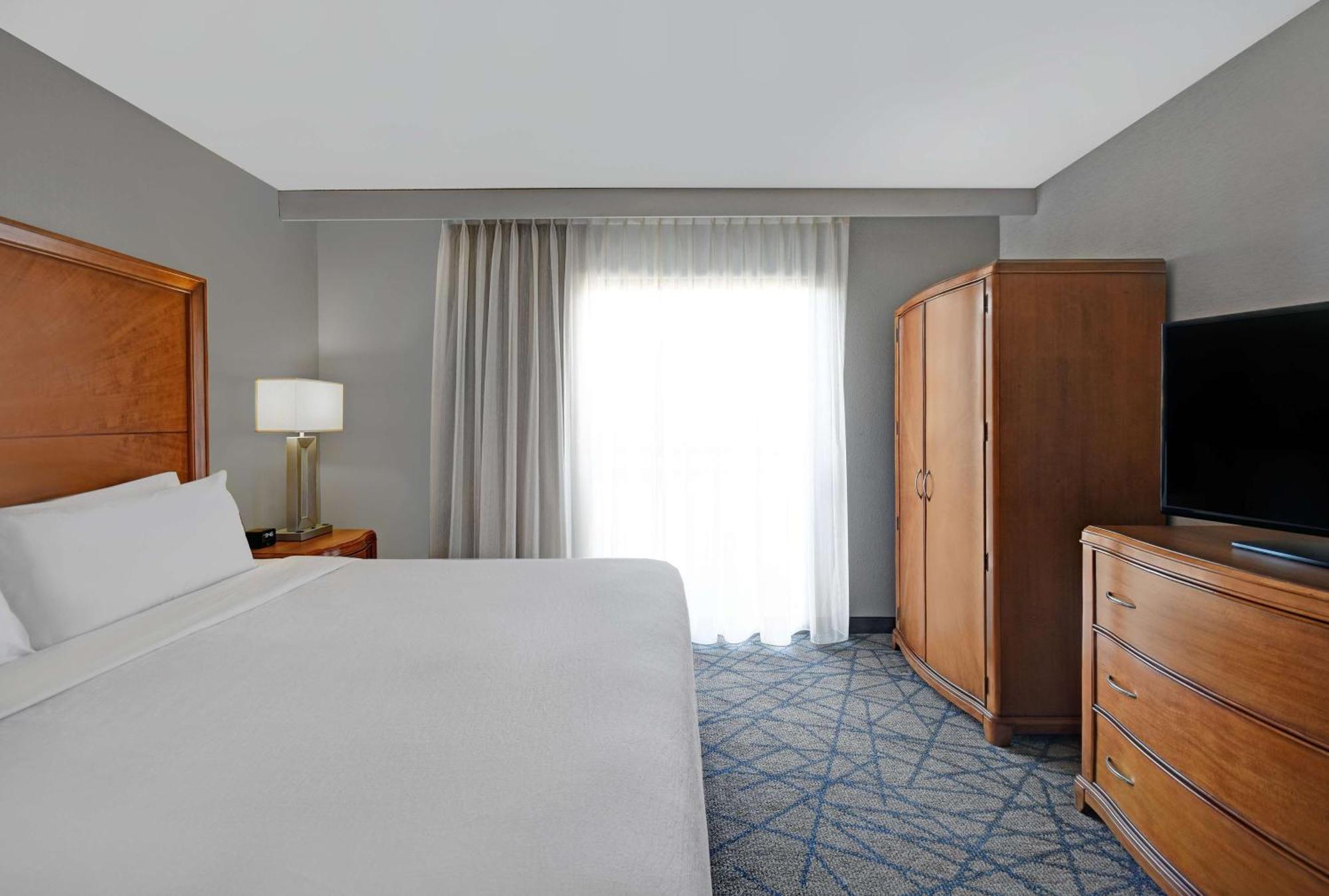 Embassy Suites By Hilton Detroit - Livonia/Novi מראה חיצוני תמונה