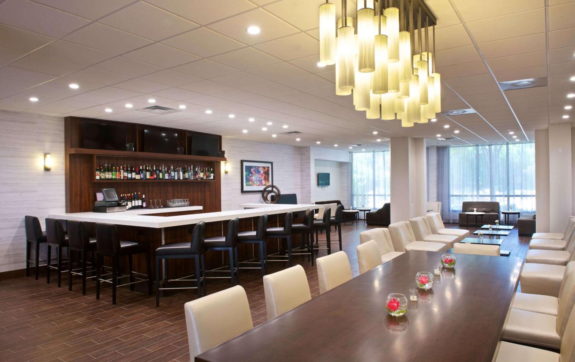 Embassy Suites By Hilton Detroit - Livonia/Novi מראה חיצוני תמונה