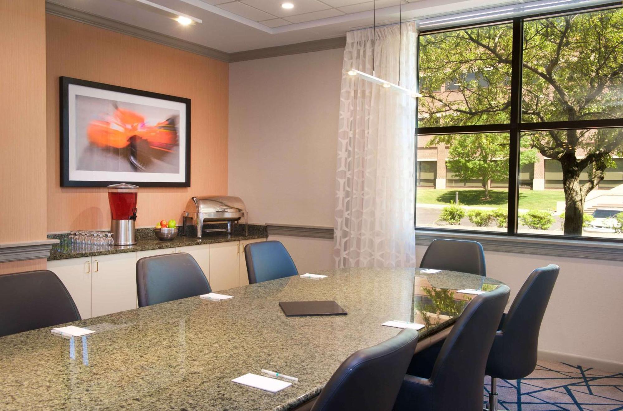 Embassy Suites By Hilton Detroit - Livonia/Novi מראה חיצוני תמונה