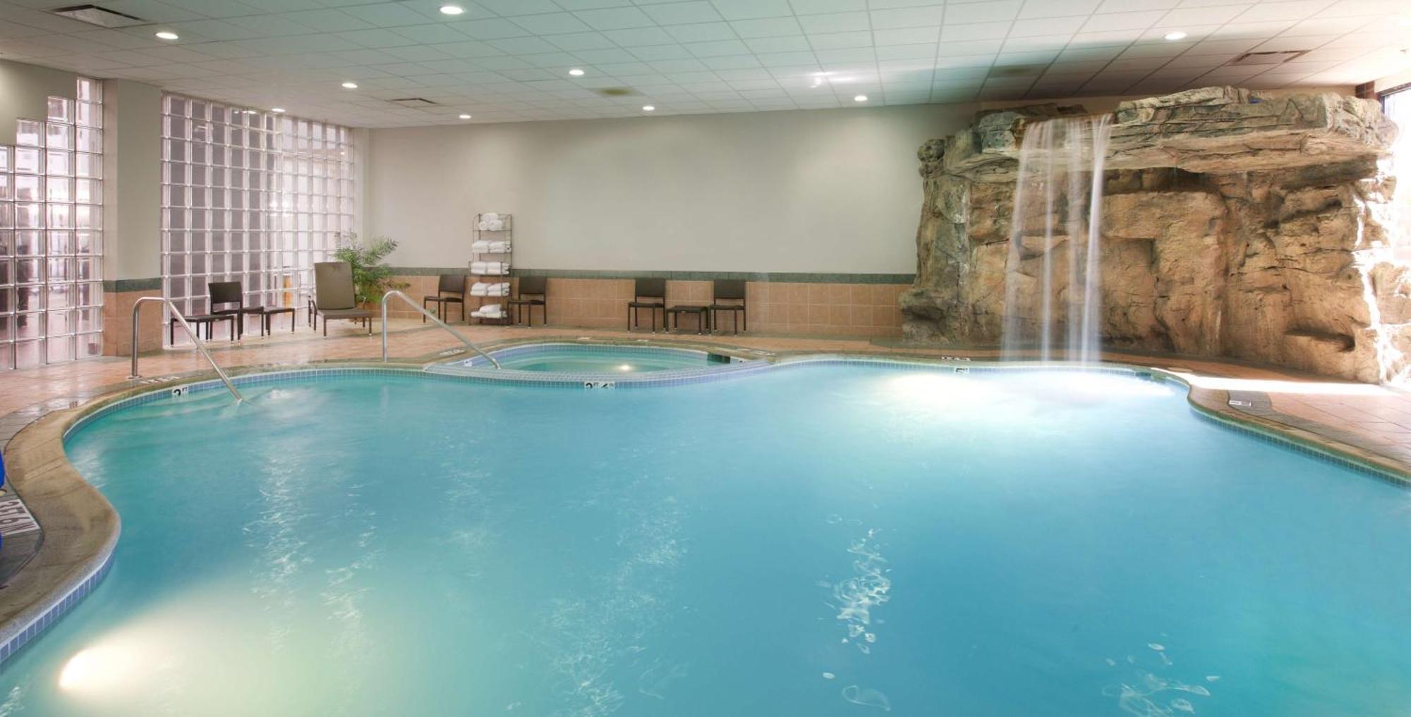 Embassy Suites By Hilton Detroit - Livonia/Novi מראה חיצוני תמונה