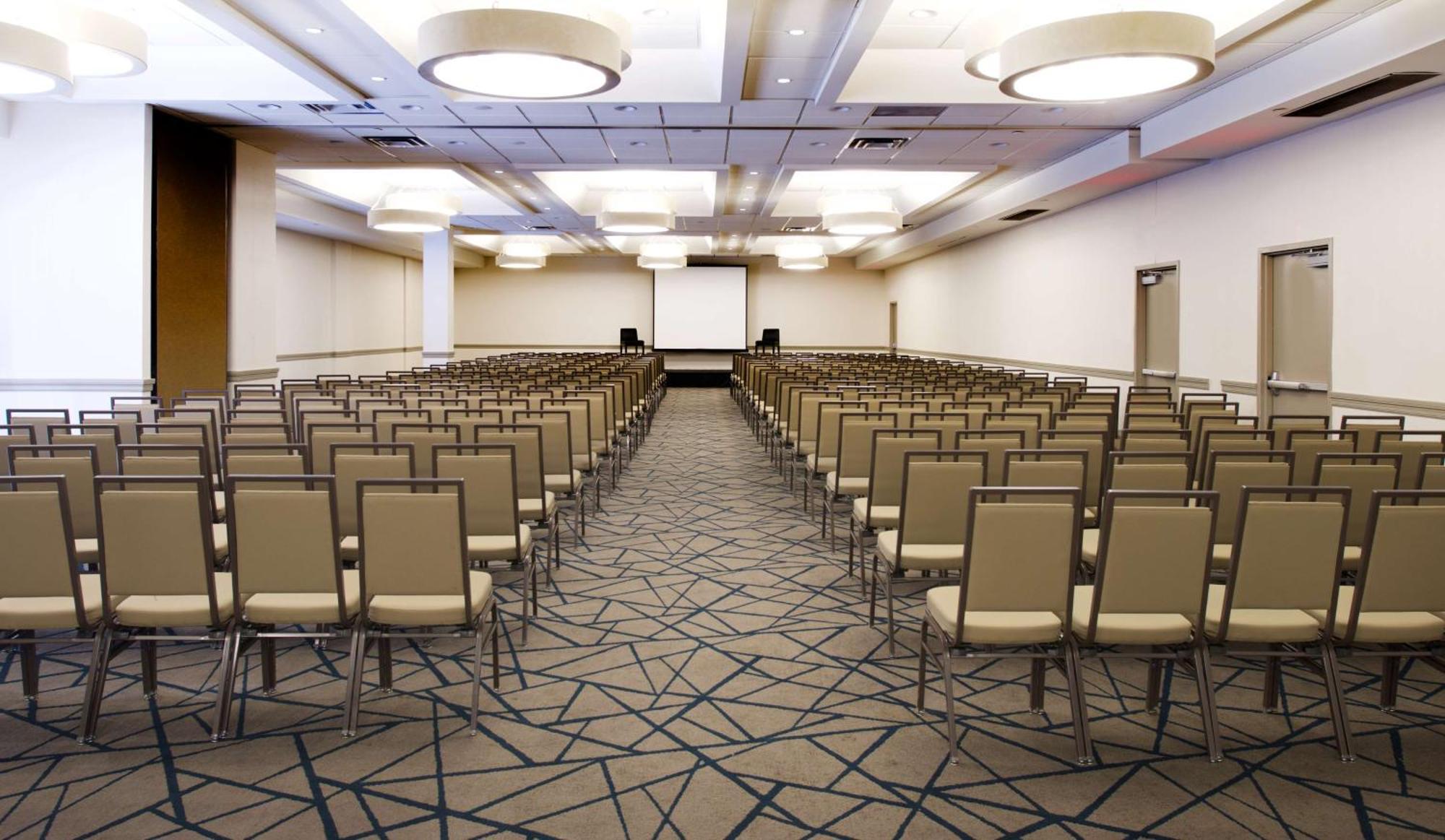 Embassy Suites By Hilton Detroit - Livonia/Novi מראה חיצוני תמונה