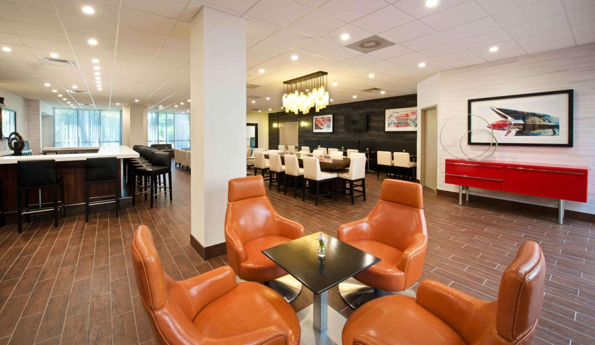 Embassy Suites By Hilton Detroit - Livonia/Novi מראה חיצוני תמונה