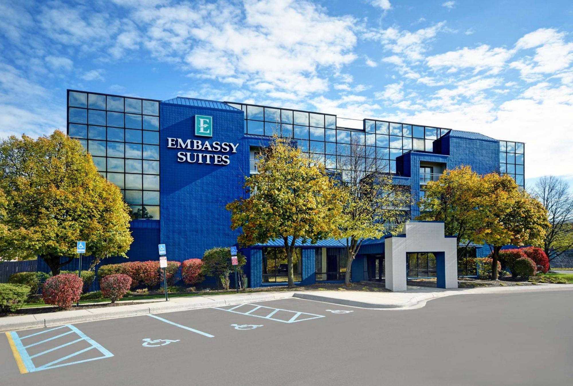 Embassy Suites By Hilton Detroit - Livonia/Novi מראה חיצוני תמונה