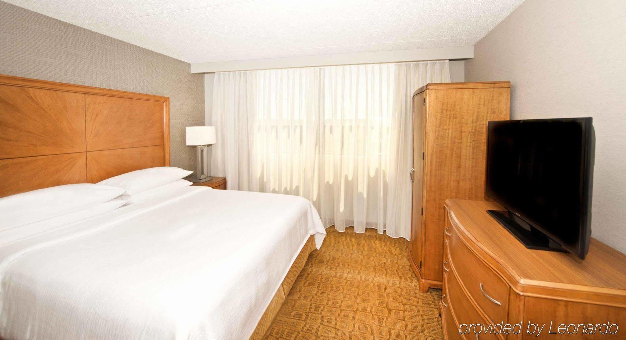 Embassy Suites By Hilton Detroit - Livonia/Novi מראה חיצוני תמונה