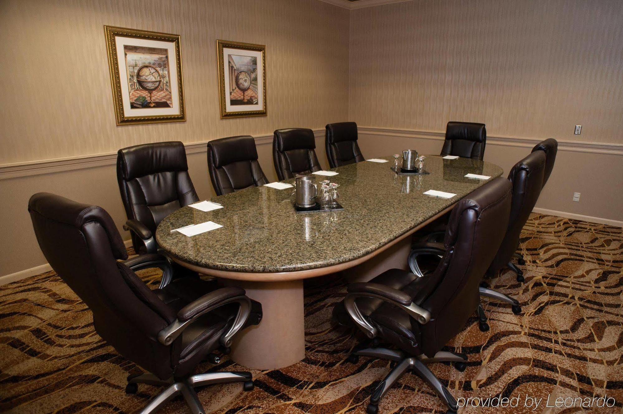 Embassy Suites By Hilton Detroit - Livonia/Novi מראה חיצוני תמונה